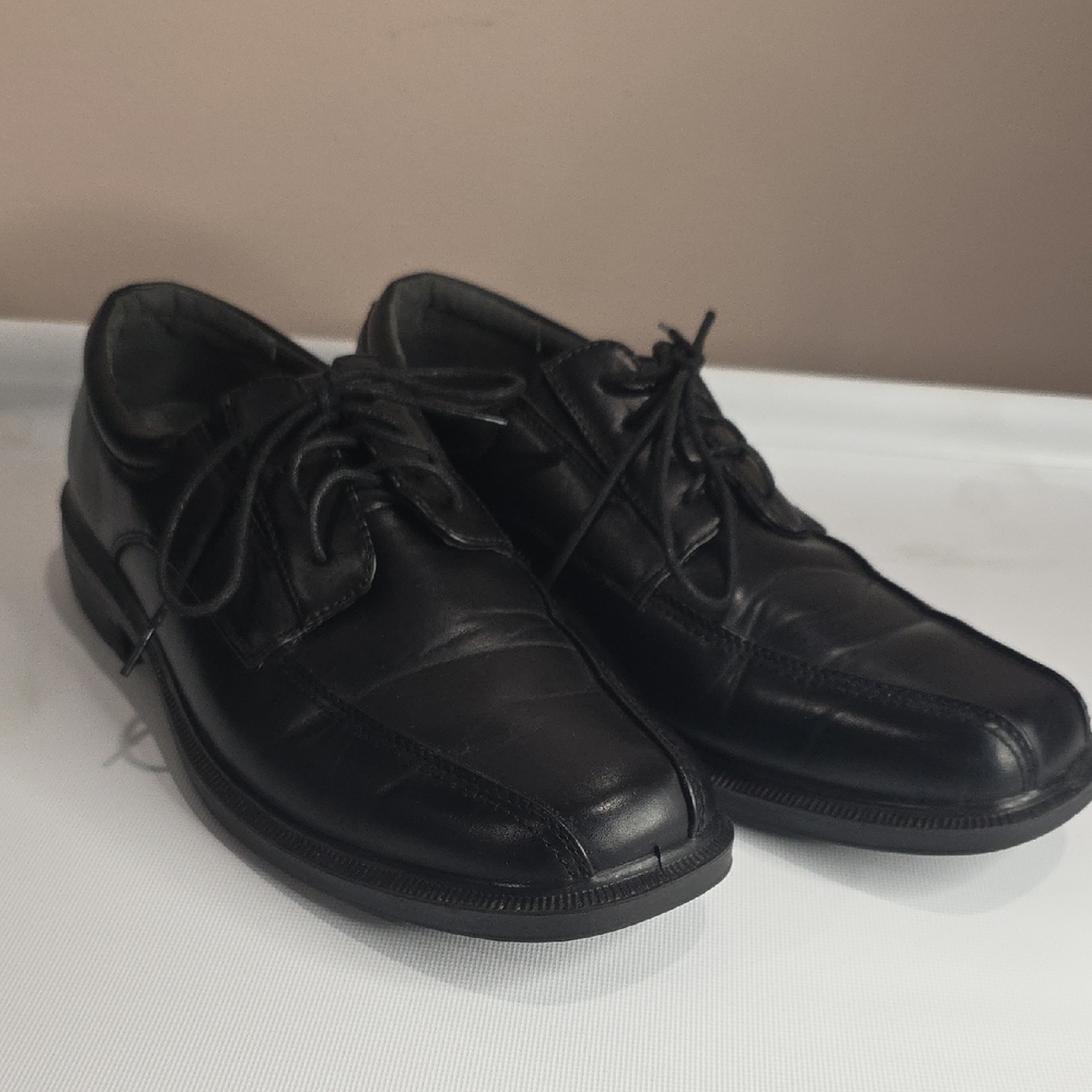 Covington Black Oxfords Classic Formal Shoes